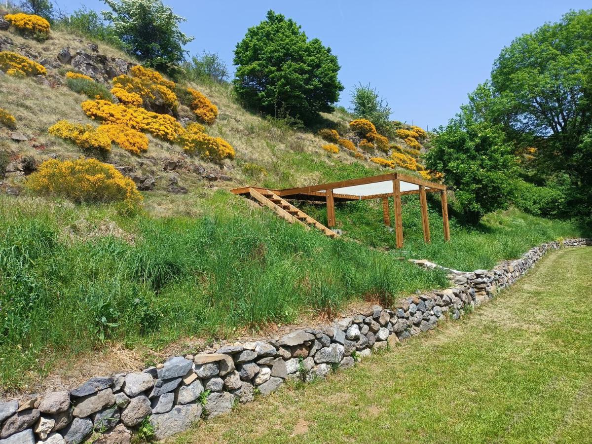 Maison D'Architecte En Pleine Nature Arlempdes Kültér fotó